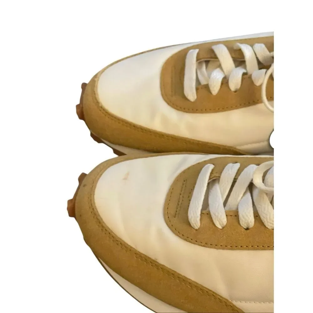 NIKE DAYBREAK SNEAKERS